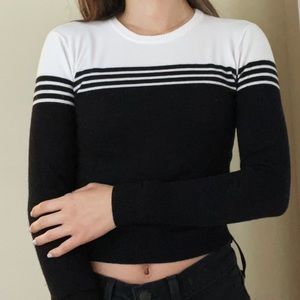 BRANDY MELVILLE black & white sweater